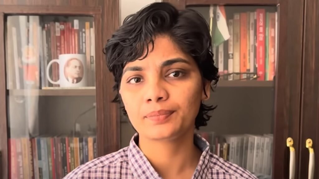 ‘ये-है-इन-लोगों-का-फर्जी-राष्ट्रवाद-और-नकली-देशभक्ति.’,-नेहा-सिंह-राठौर-ने-फिर-साधा-निशाना