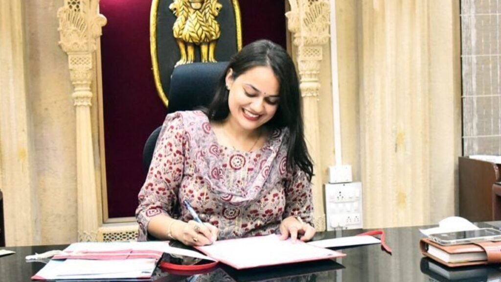 india-pak-news:-‘बाड़मेर-में-रेड-अलर्ट-है,-सभी-अपने-घर-जाएं’,-dm-टीना-डाबी-की-लोगों-से-बड़ी-अपील