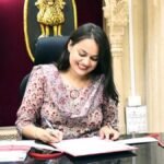 india-pak-news:-‘बाड़मेर-में-रेड-अलर्ट-है,-सभी-अपने-घर-जाएं’,-dm-टीना-डाबी-की-लोगों-से-बड़ी-अपील 